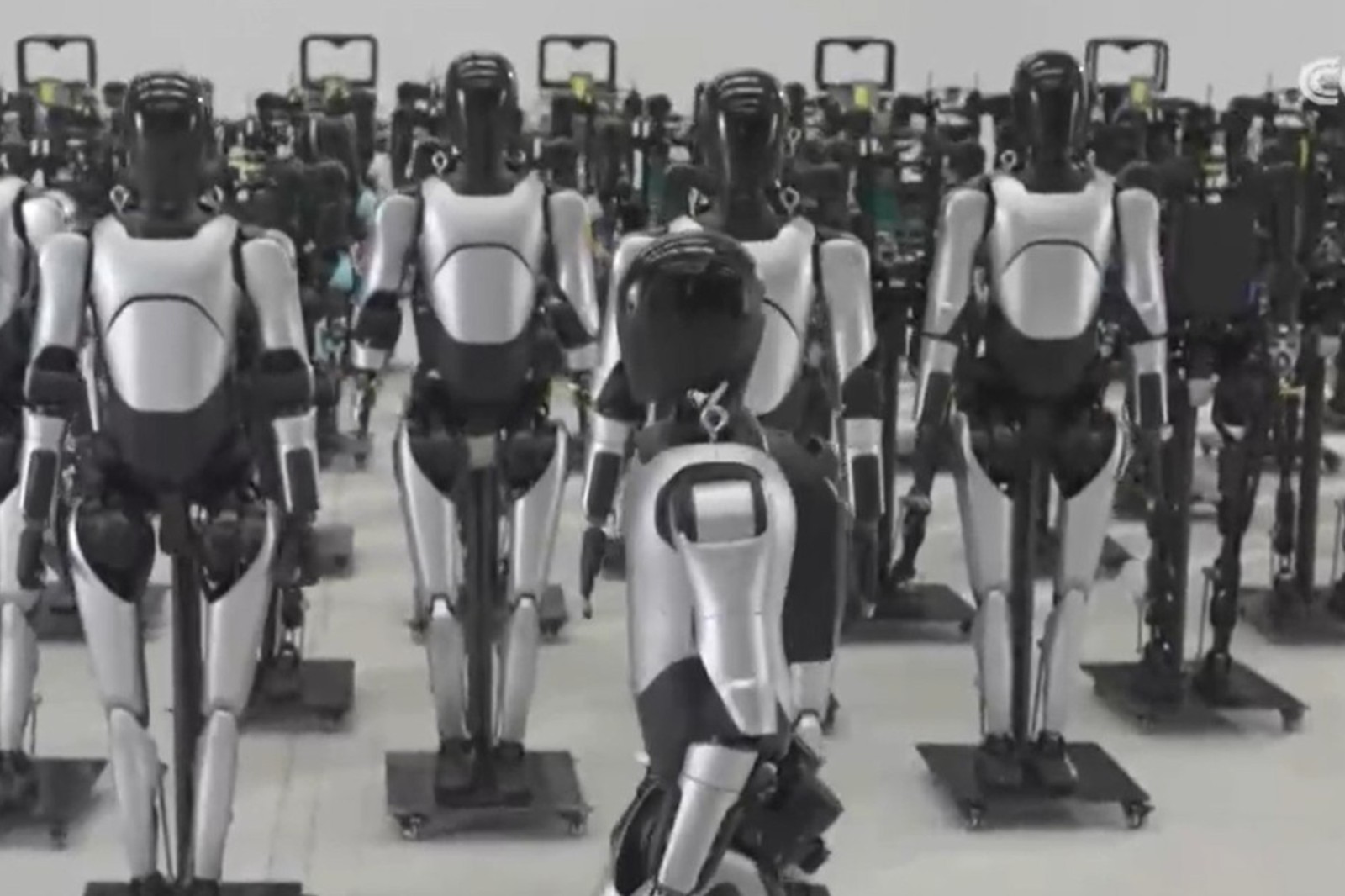 央视报道！揭秘ng28南宫机器人量产超级工厂